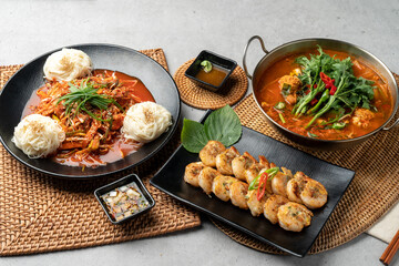 Korean food, fish, shrimp pancake, sea snail, seasoned noodles, soy sauce, wasabi, mugwort, spicy, chili pepper, perilla leaf, green onion