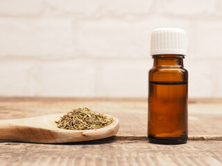 Essential thyme oil with dried thyme