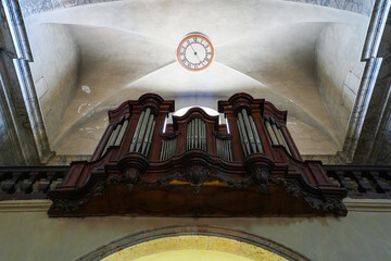 Organ of the Collegiate Church of Our Lady and Saint Nicholas of Briançon in the fortified old town built by Vauban in the French Alps - obrazy, fototapety, plakaty