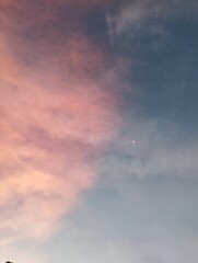 Fototapeta na wymiar Pink and blue sky