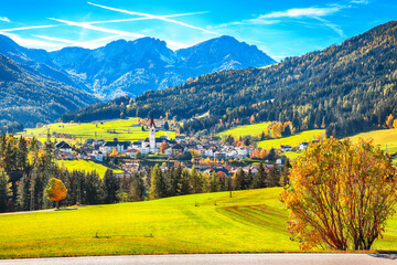 Scenic image of alpine village Valdaora di Sotto.