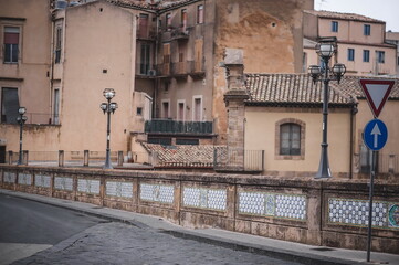Naklejka premium street of Caltagirone in Sicily, southern Italy 