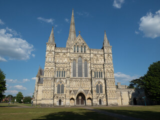 Fototapeta na wymiar Catedral de Salisbury, Inglaterra, Reino Unido
