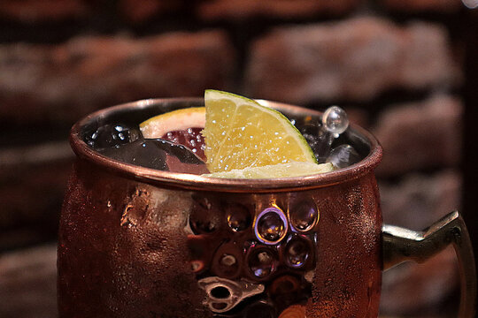 Mixolog&iacute;a bebida com tequila,  naranja y toronja 