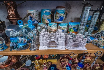 Samtvorhänge Stari Most Souvenirs for sale on Kujundziluk Street in historic part of Mostar, Bosnia and Herzegovina
