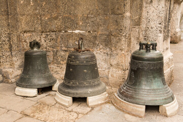 Obraz premium Bells In Old Havana 2018