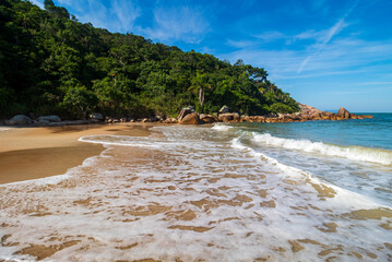 paisagem de Governador Celso Ramos Santa Catarina Brasil praia grande