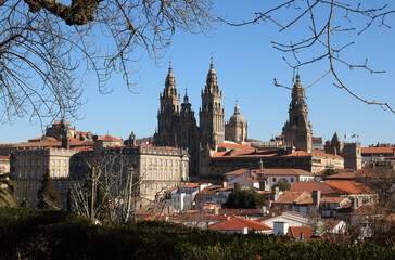 panorámica de Santiago de Compostela desde la alameda - 768309962