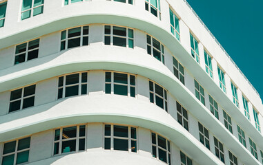 facade of a building Artdeco Miami Beach  - obrazy, fototapety, plakaty