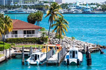 Pilot boats berthed near the pilot station in the sea port of Miami, Florida. - obrazy, fototapety, plakaty