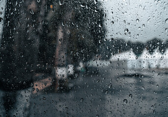 selective focus, raindrops on car glass
 - obrazy, fototapety, plakaty