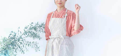 花屋で働く女性