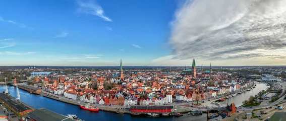 Foto op Plexiglas Altstadt Lübeck im Frühling © Andre Leisner