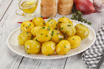 Hot boiled baby potato with oil
