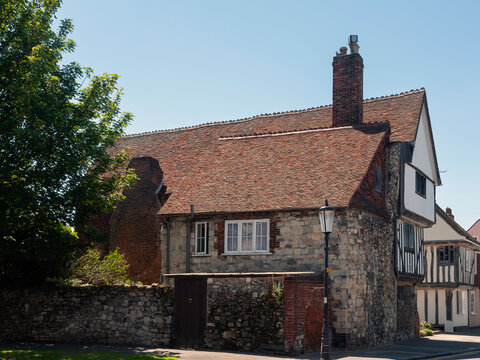FAVERSHAM, KENT, UK - JUNE 26, 2011:   Exterior view of pretty house in the town