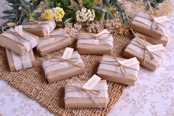 Wedding favors craft gift box with jute decoration and custom label, natural color beige brown...