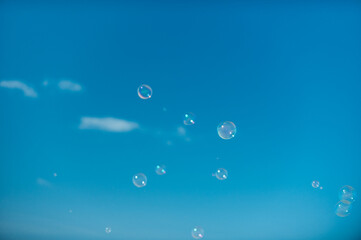 海とシャボン玉