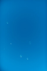 海とシャボン玉