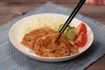 豚ロース肉生姜焼き