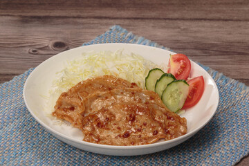 豚ロース肉生姜焼き