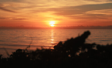 Atardecer en el océano