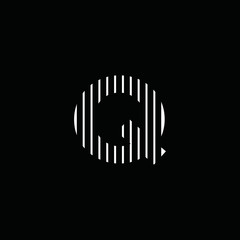 Simple Q Logo With White Color Straight Lines and Black Background