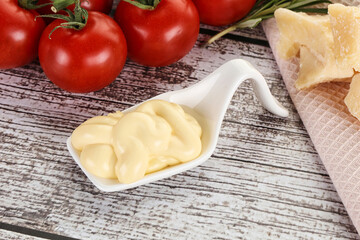 Cheese sauce in the bowl