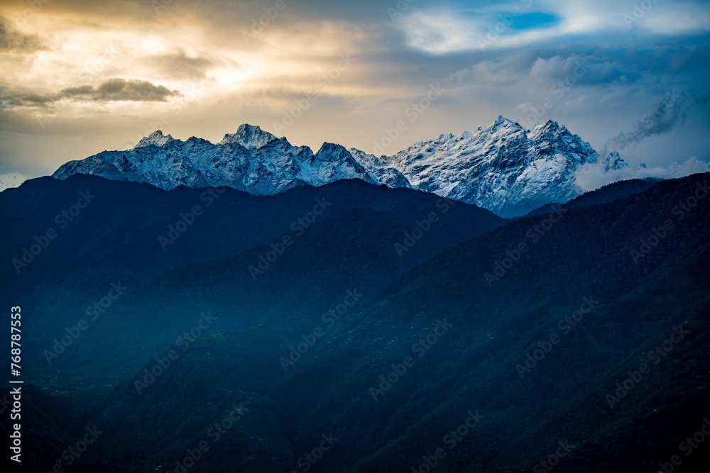 Wall mural Stunning aerial view of a majestic Kanchenjunga mountain range view from Pelling - Wall murals