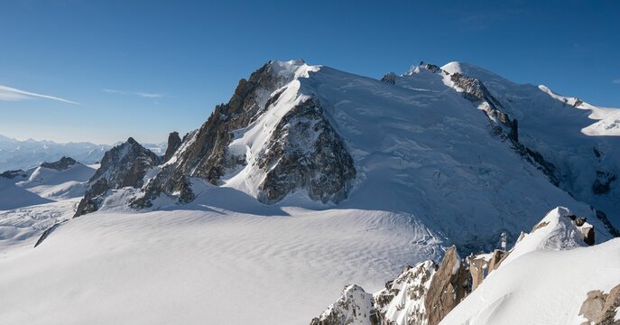 "Aiguille Du Midi" Images – Browse 6,896 Stock Photos, Vectors, and ...
