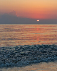 Obraz premium Shot of the dramatic sunrise by the sea. Nature