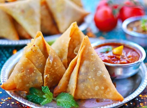 Vegetarian samsa or samosas.Indian special traditional street food punjabi samosa