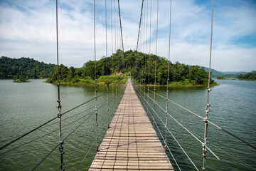 THAILAND PHETCHABURI KEANG KRACHAN DAM LAKE © flu4022