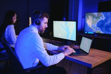 Dispatching support centers for freight transportation. Logistics and navigation of cargo delivery