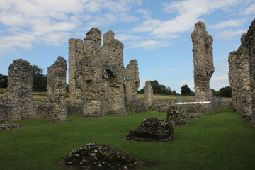 Naklejka premium ruins of monastic site in england