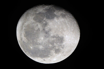 The moon is 17 days old and is in the waning gibbous phase of its lunar cycle. It is 95% illuminated