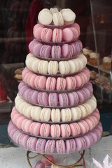 Tower of macarons in white, purple and pink - 769238116