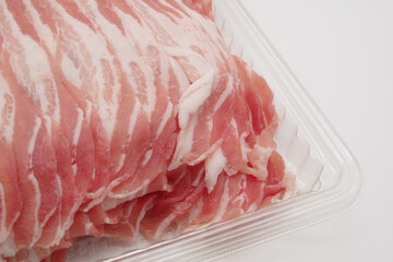 豚肉。スーパーで売っている食材のイメージ。