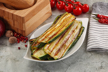 Grilled zucchini with olive oil