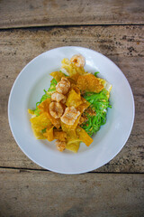 Rice wrapped in vegetables wrapped in eggs Rice wrapped in vegetables wrapped in local Thai food