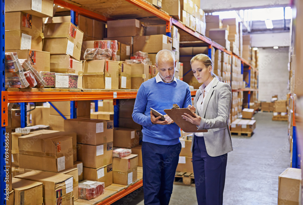 Aufkleber warehouse, man and woman with tablet, supply chain and inventory with cooperation and industrial. cl