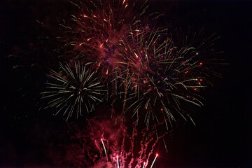 Feux d'artifices color&eacute;s