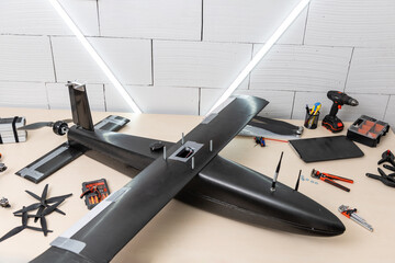 Modeling wing type carbone drone - obrazy, fototapety, plakaty