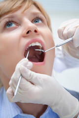 visit to the dentist - 769611562