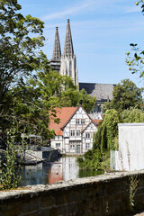 Blick auf die Wiesenkirche vom großen Teich, Teichsmühle, Soest, Kreis Soest, NRW, Deutschland, 2023 