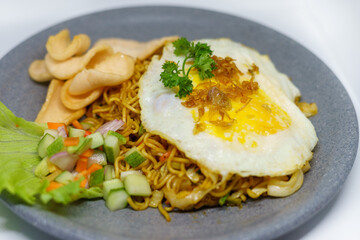 fried noddle with egg indonesian styles