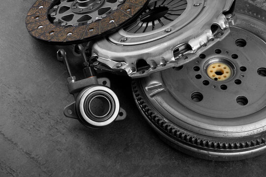 Car engine clutch