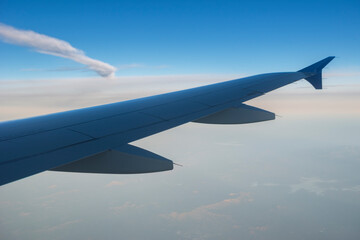 Flying over Mexico, contrail