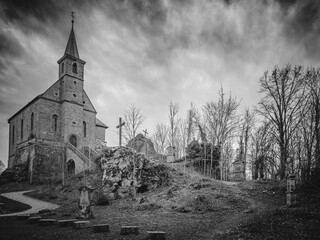 Schwarz Weiß Bild von der Gügel Berg Kapelle in Franken, Bayern, Oberfranken - 769742351