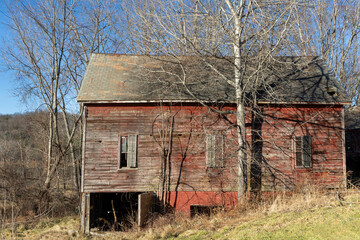 Old abandoned Farm house in upstate NY - 769813580