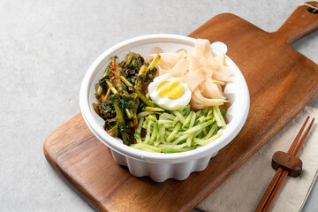 Korean food, noodles, cold noodles, pears, cucumbers, young radishes, bibim, eggs, radishes